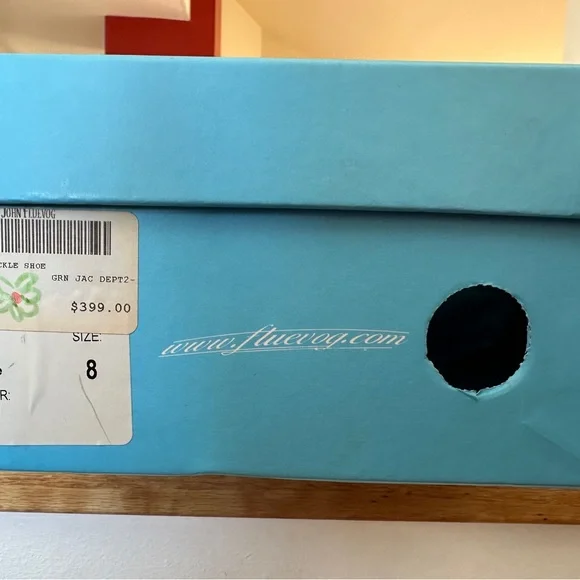 John Fluevog Super Fine Bishop W8 - Picture 3 of 5